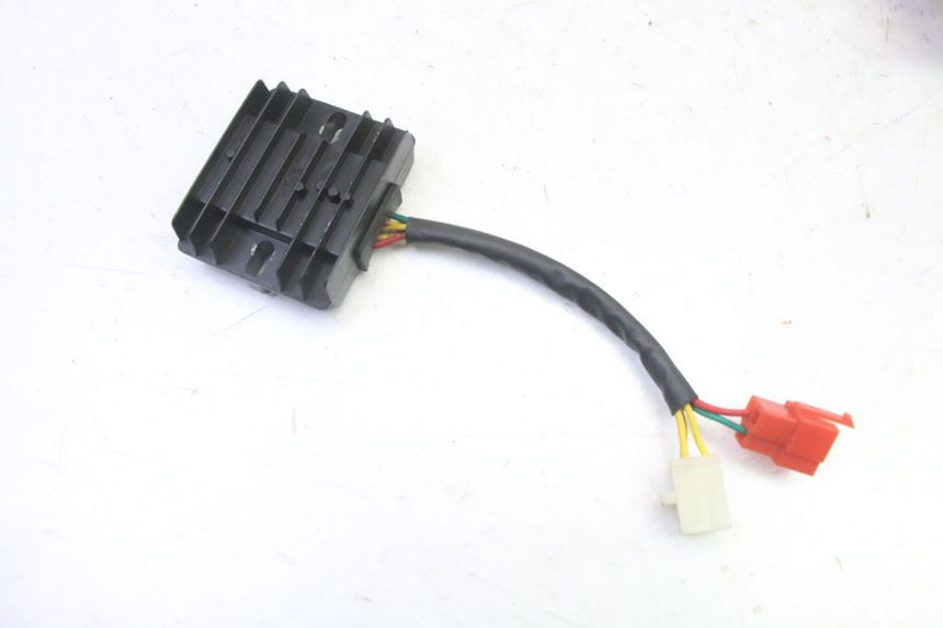 photo de REGULADOR DE CARGA MOTRON BREEZY 4T 50 (2021 - 2025) - Detalhe da peça
