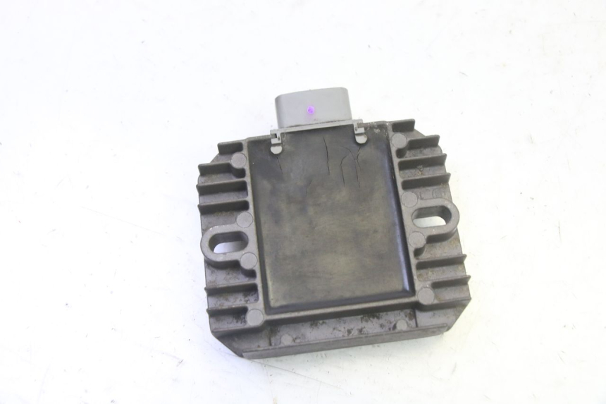 photo de REGULADOR DE CARGA SUZUKI BURGMAN 125 (2007 - 2014) - Outro ângulo de visão