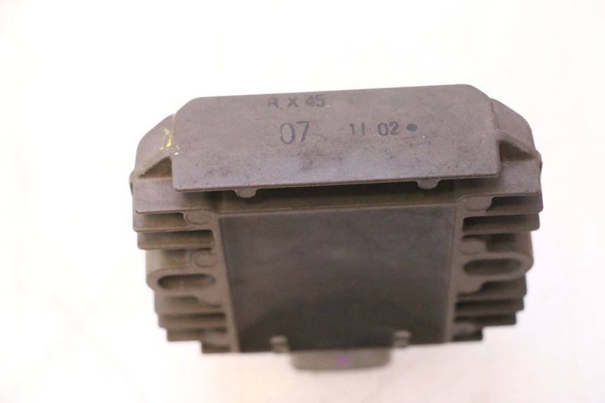 photo de REGULADOR DE CARGA SUZUKI BURGMAN 125 (2007 - 2014) - Detalhe da peça