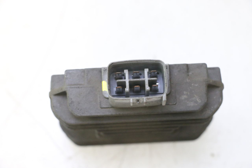 photo de REGULADOR DE CARGA SUZUKI BURGMAN 125 (2007 - 2014) - Zoom do estado de desgaste