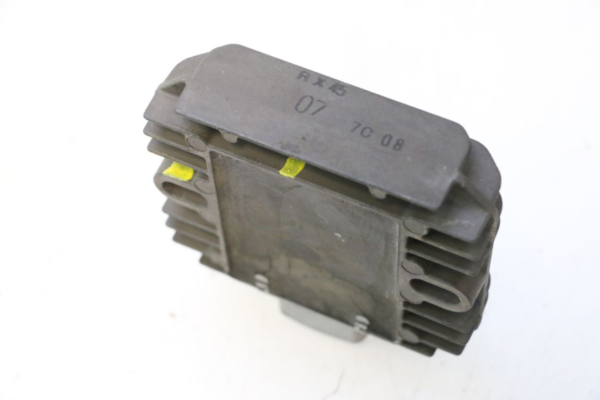 photo de REGULADOR DE CARGA SUZUKI BURGMAN 125 (2007 - 2014) - Zoom do estado de desgaste