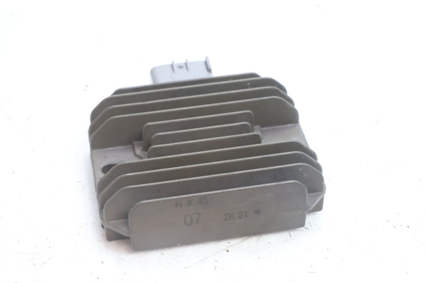 photo de REGULADOR DE CARGA SUZUKI BURGMAN 125 (2007 - 2014) - Detalhe da peça
