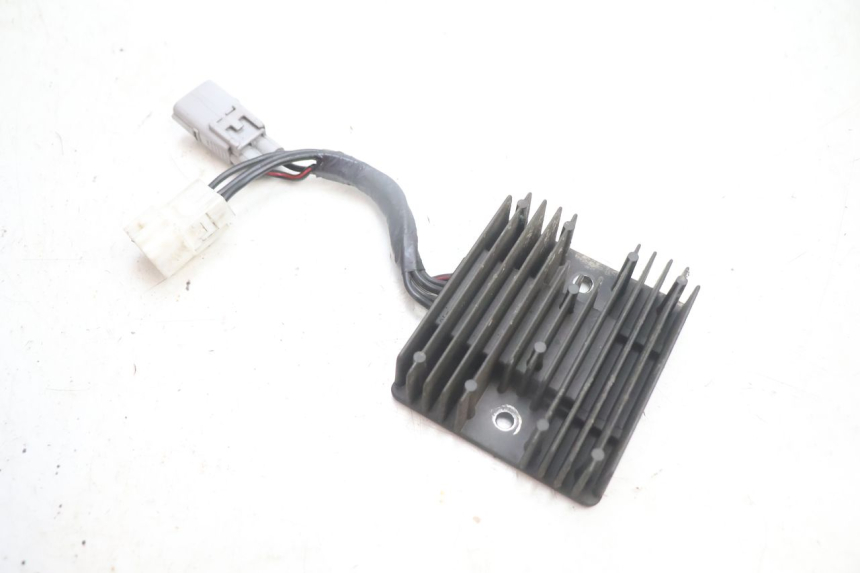 photo de REGULADOR DE CARGA SUZUKI BURGMAN EXECUTIVE ABS 650 (2006 - 2012) - Vista principal
