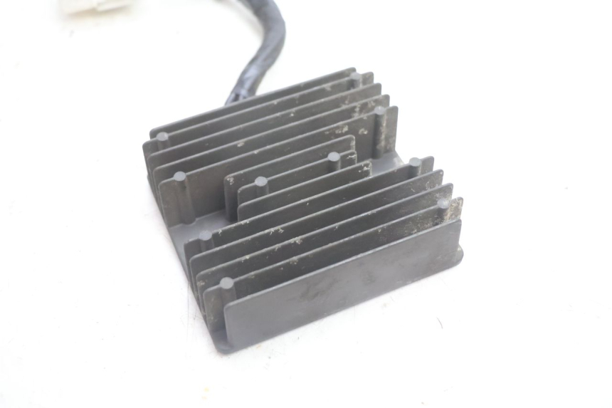 photo de REGULADOR DE CARGA SUZUKI BURGMAN EXECUTIVE ABS 650 (2006 - 2012) - Detalhe da peça