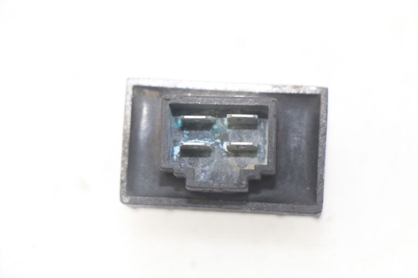 photo de REGULADOR DE CARGA YAMAHA BW'S 50 (1999 - 2003) - Zoom do estado de desgaste