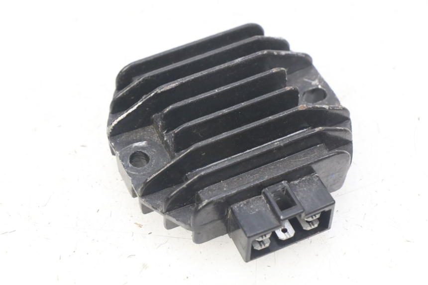 photo de REGULADOR DE CARGA YAMAHA BW'S BWS 125 (2010 - 2013) - Outro ângulo de visão