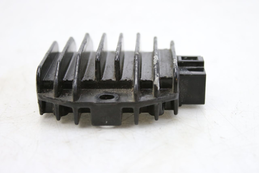photo de REGULADOR DE CARGA YAMAHA BW'S BWS 125 (2010 - 2013) - Detalhe da peça