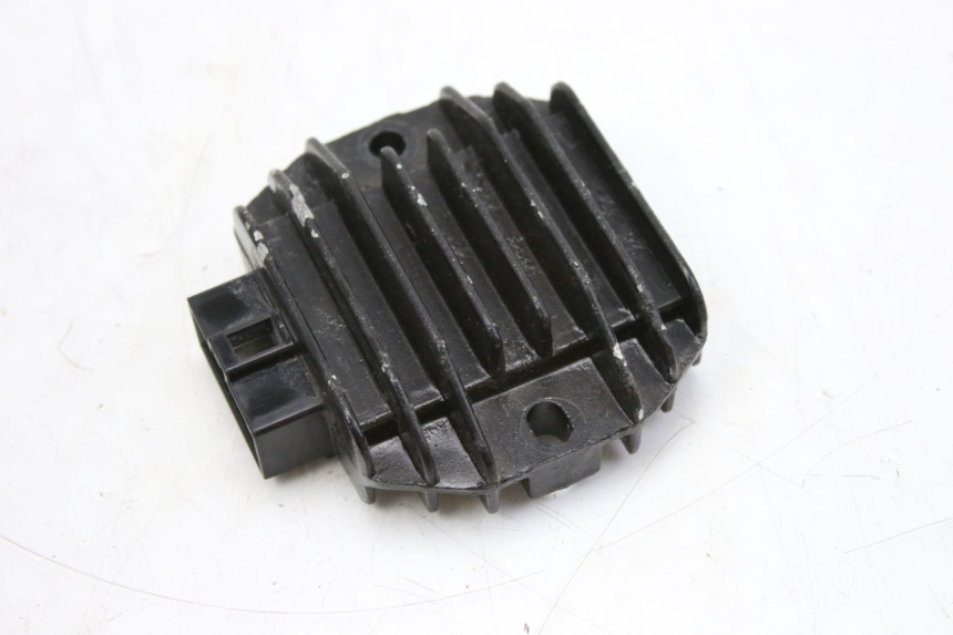 photo de REGULADOR DE CARGA YAMAHA BW'S BWS 125 (2010 - 2013) - Vista geral