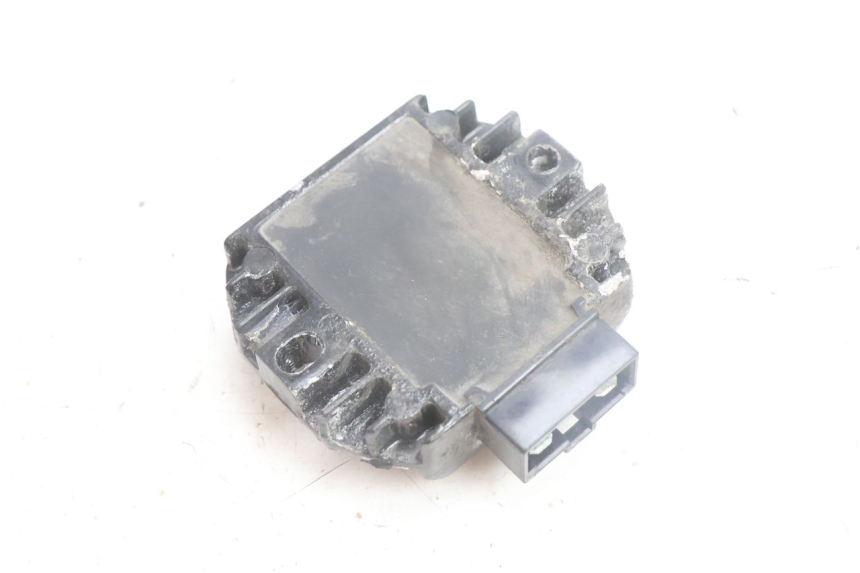 photo de REGULADOR DE CARGA YAMAHA BW'S BWS 125 (2010 - 2013) - Outro ângulo de visão