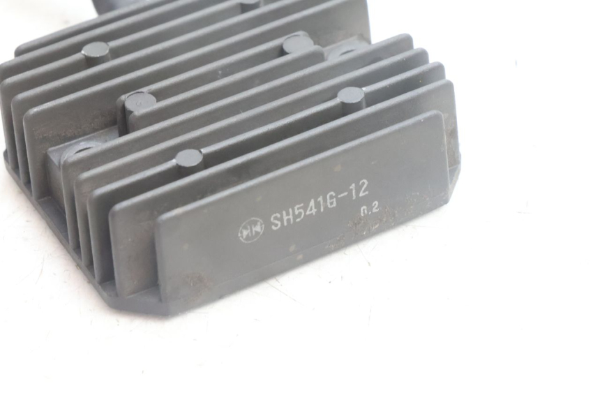 photo de REGULADOR DE CARGA BMW C1 125 (2000 - 2003) - Zoom do estado de desgaste