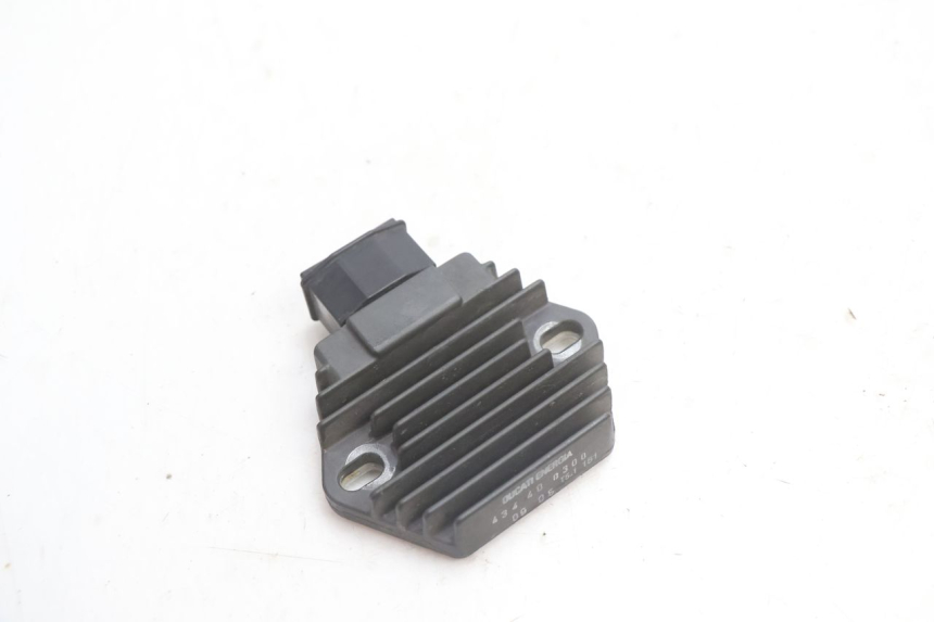 photo de REGULADOR DE CARGA HONDA CB F HORNET 600 (2005 - 2006) - Detalhe da peça