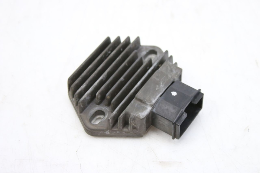 photo de REGULADOR DE CARGA HONDA CBF 500 (2004 - 2007) - Vista principal