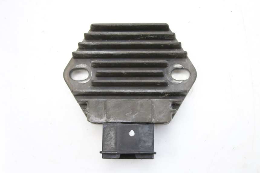 photo de REGULADOR DE CARGA HONDA CBF 500 (2004 - 2007) - Ampliação técnica
