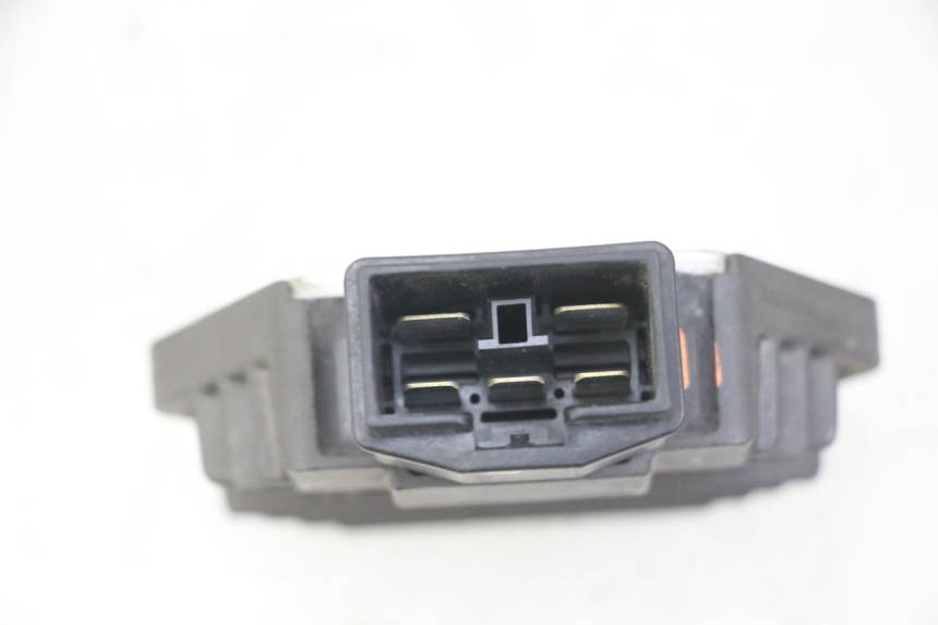 photo de REGULADOR DE CARGA HONDA CBF 500 (2004 - 2007) - Zoom do estado de desgaste