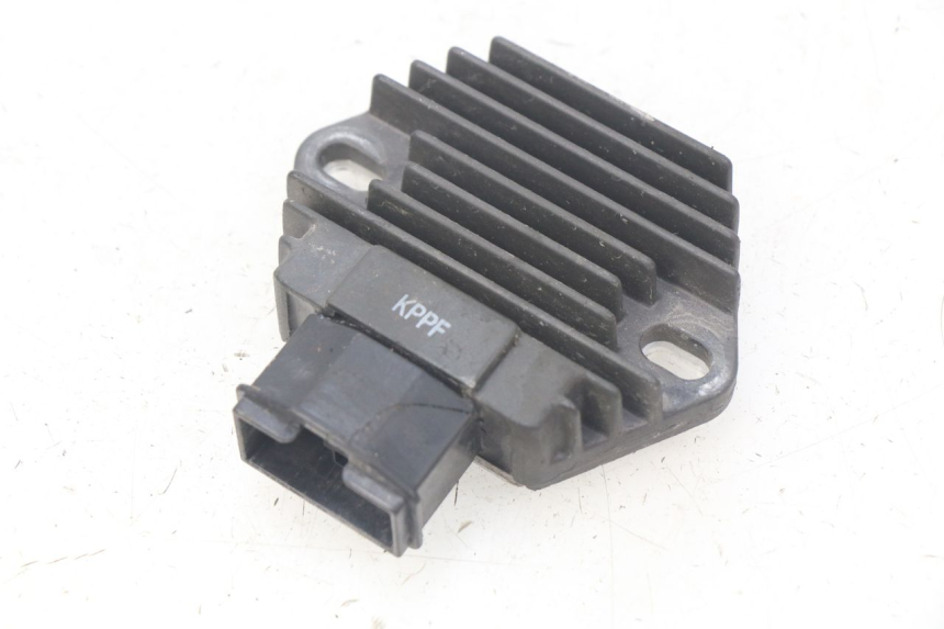 photo de REGULADOR DE CARGA HONDA CBR R 125 (2003 - 2006) - Vista principal