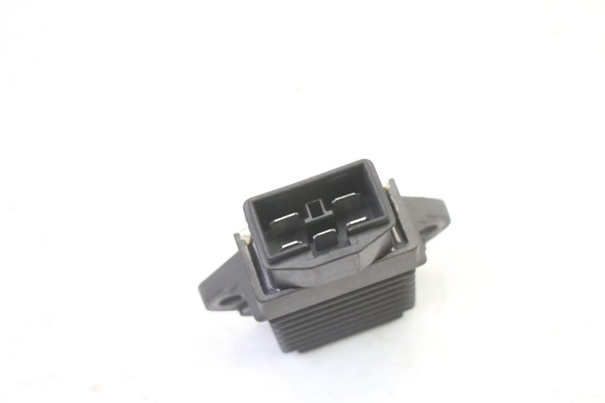 photo de REGULADOR DE CARGA HONDA CBR RR FIREBLADE 900 (1992 - 1994) - Zoom do estado de desgaste