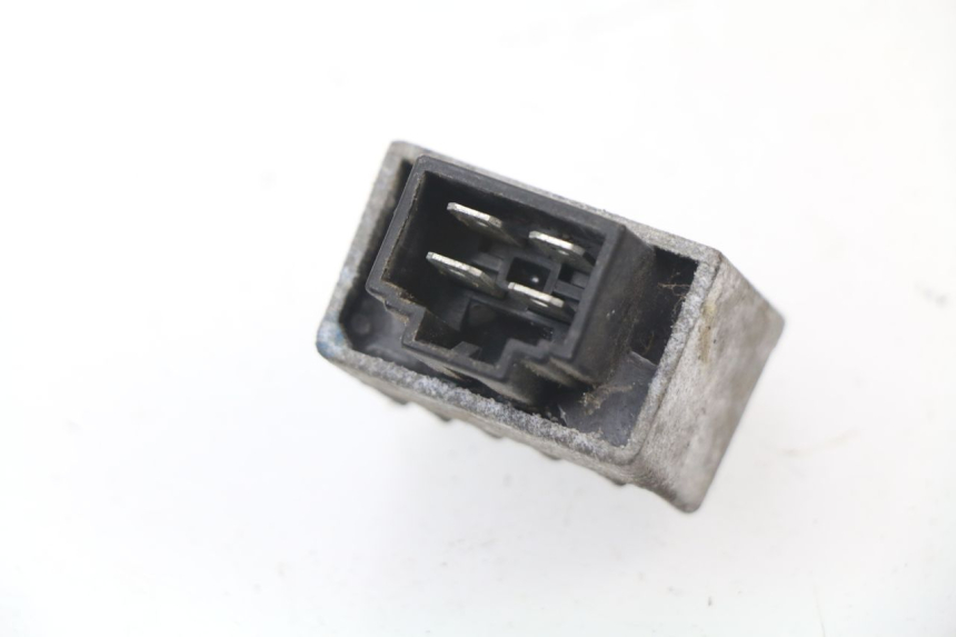 photo de REGULADOR DE CARGA HONDA CG 125 (1996 - 1998) - Detalhe da peça
