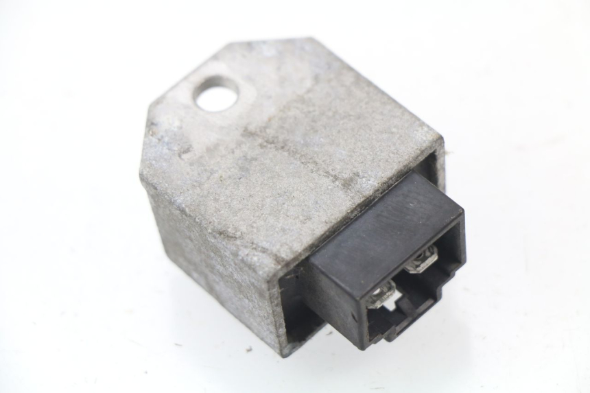 photo de REGULADOR DE CARGA HONDA CG 125 (1996 - 1998) - Zoom do estado de desgaste