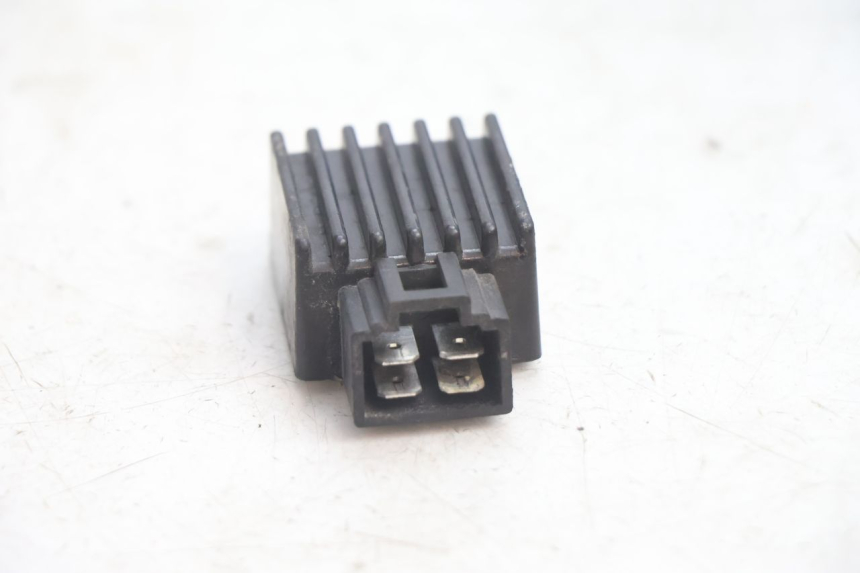 photo de REGULADOR DE CARGA TGB CITY RS 50 (2011 - 2016) - Zoom do estado de desgaste