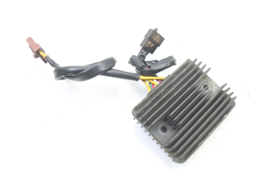 photo de REGULADOR DE CARGA PEUGEOT CITYSTAR 125 (2011 - 2017) - Zoom do estado de desgaste