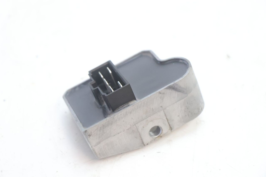 photo de REGULADOR DE CARGA HONDA CRF CR-F 125 (2020 - 2021) - Zoom do estado de desgaste