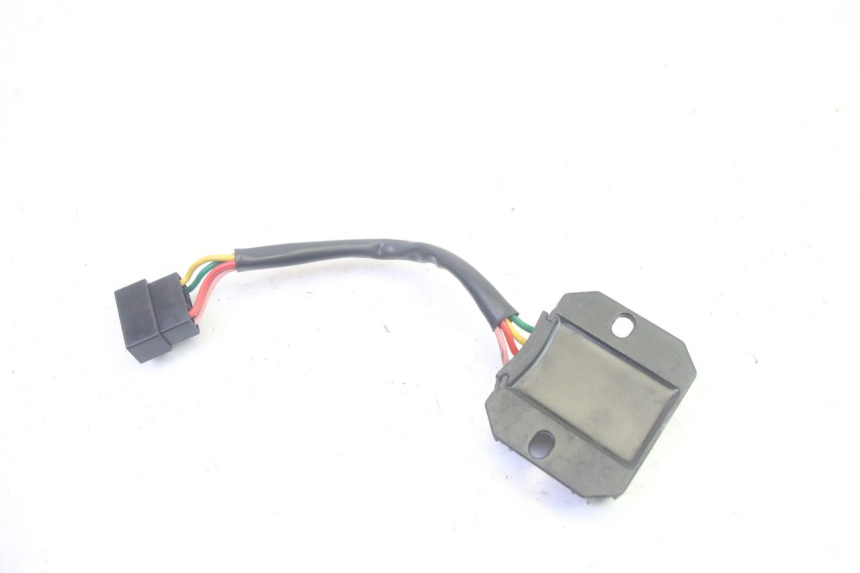 photo de REGULADOR DE CARGA SYM CROX 4T 50 (2016 - 2023) - Outro ângulo de visão