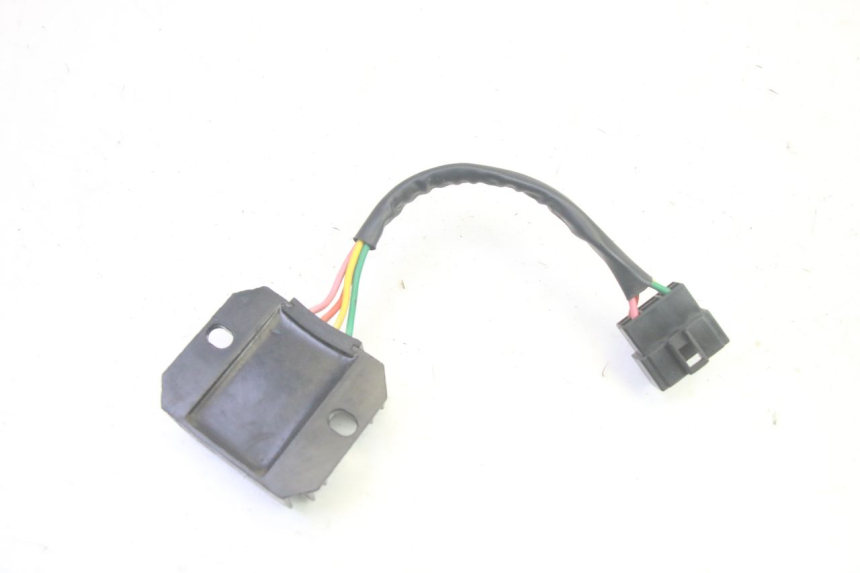 photo de REGULADOR DE CARGA SYM CROX 4T 50 (2016 - 2023) - Outro ângulo de visão