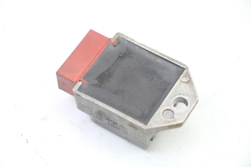 photo de REGULADOR DE CARGA DERBI SENDA SM DRD X-TREME 50 (2011 - 2017) - Outro ângulo de visão