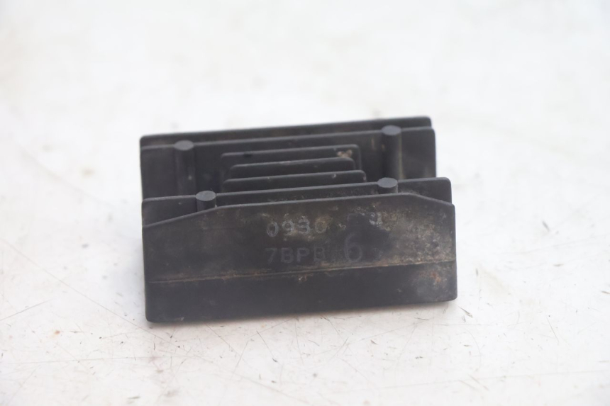 photo de REGULADOR DE CARGA SUZUKI DR S 600 (1985 - 1989) - Outro ângulo de visão