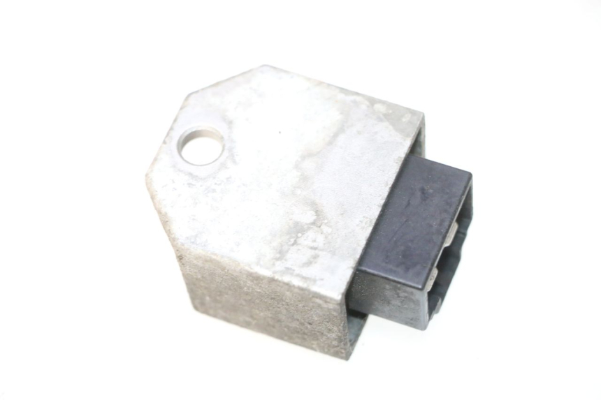 photo de REGULADOR DE CARGA PEUGEOT ELYSTAR 50 (2002 - 2014) - Zoom do estado de desgaste
