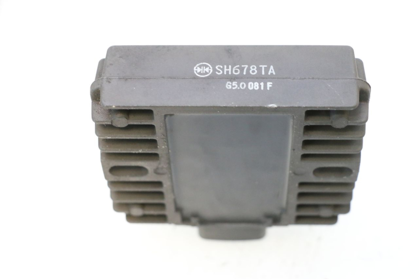 photo de REGULADOR DE CARGA KAWASAKI ER-6 ER6 F ABS 650 (2012 - 2016) - Outro ângulo de visão