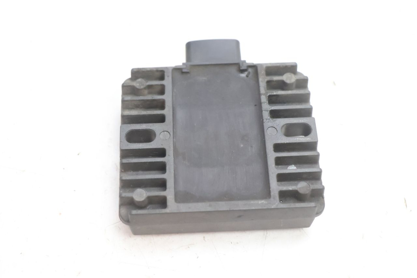 photo de REGULADOR DE CARGA KAWASAKI ER-6 ER6 N 650 (2005 - 2009) - Zoom do estado de desgaste