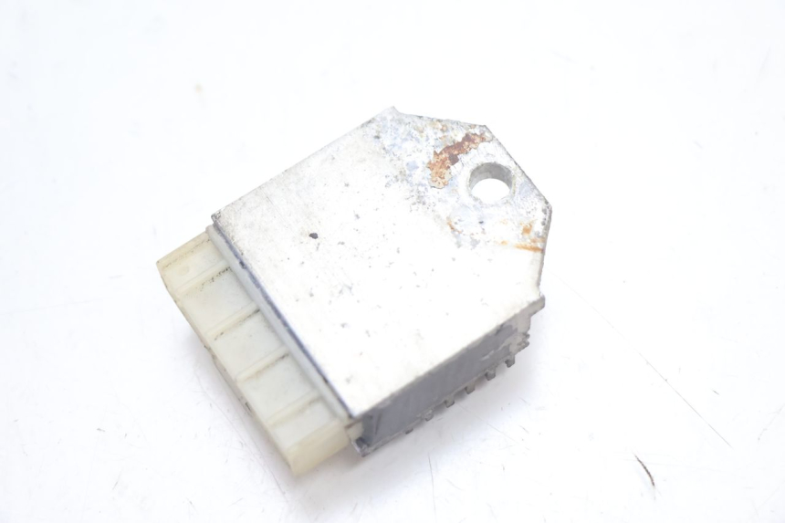 photo de REGULADOR DE CARGA MBK EVOLIS 80 (1993 - 1999) - Outro ângulo de visão