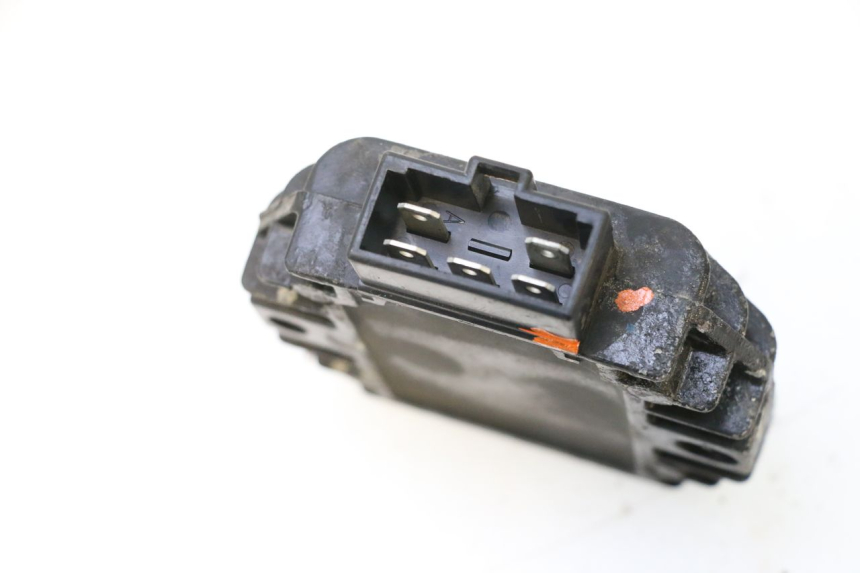 photo de REGULADOR DE CARGA KEEWAY F-ACT FACT EVO 50 (2020 - 2026) - Outro ângulo de visão