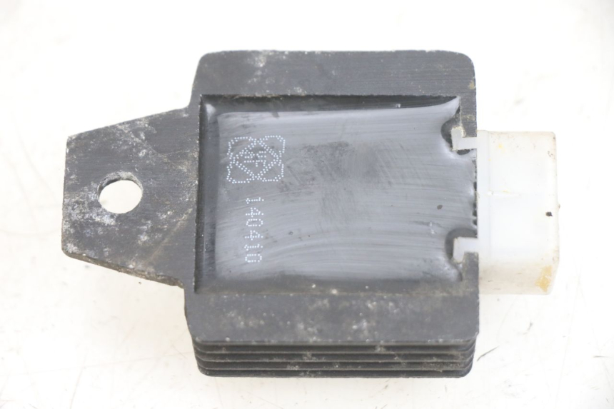 photo de REGULADOR DE CARGA TNT MOTOR FASTINO 4T 50 (2013 - 2019) - Zoom do estado de desgaste