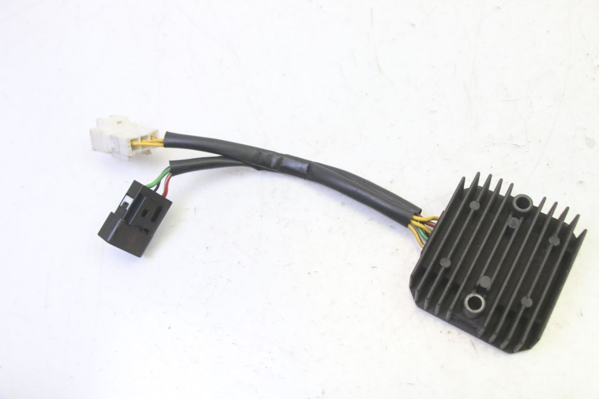 photo de REGULADOR DE CARGA HONDA FES S-WING SWING ABS 125 (2007 - 2015) - Vista principal