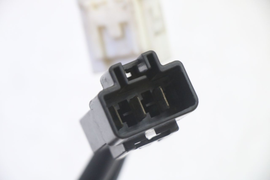 photo de REGULADOR DE CARGA HONDA FES S-WING SWING ABS 125 (2007 - 2015) - Ampliação técnica