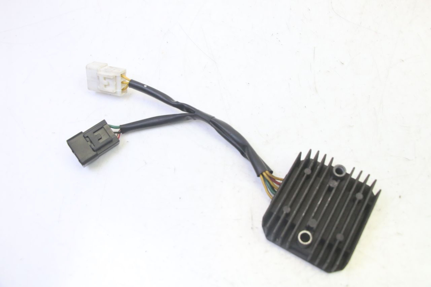 photo de REGULADOR DE CARGA HONDA FES S-WING SWING ABS 125 (2007 - 2015) - Vista principal