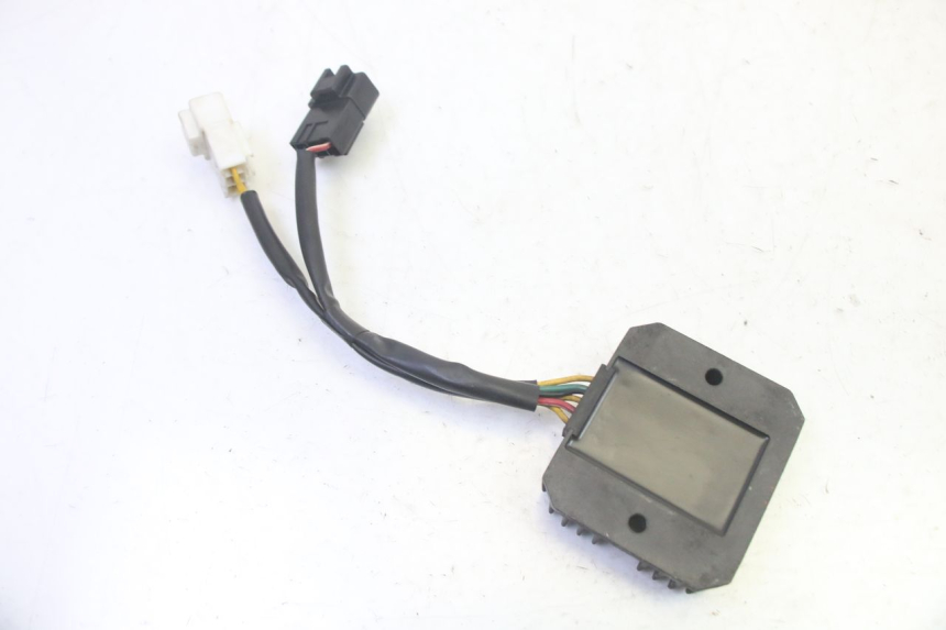 photo de REGULADOR DE CARGA HONDA FES S-WING SWING ABS 125 (2007 - 2015) - Ampliação técnica
