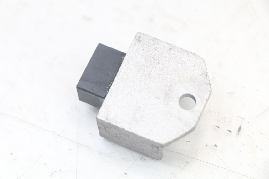 photo de REGULADOR DE CARGA SYM FIDDLE 2 50 (2008 - 2013) - Ampliação técnica
