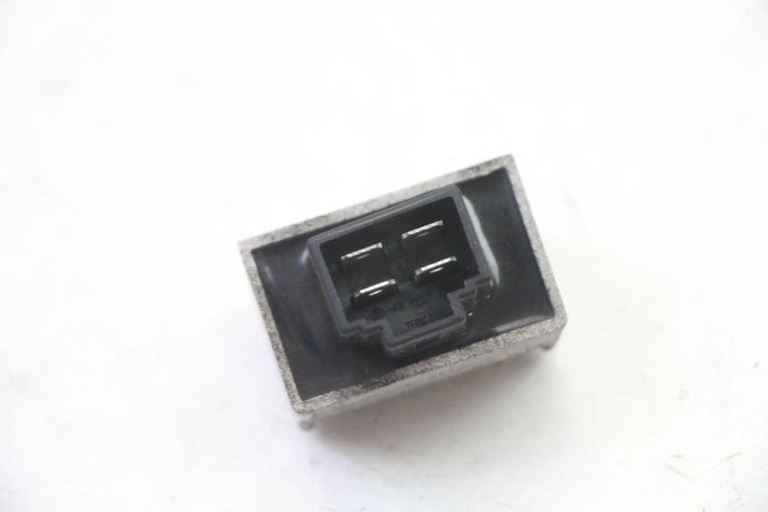 photo de REGULADOR DE CARGA SYM FIDDLE 2 S 125 (2012 - 2014) - Zoom do estado de desgaste