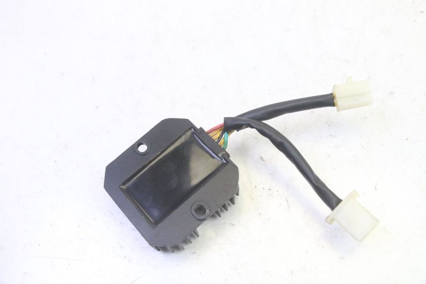 photo de REGULADOR DE CARGA SYM FIDDLE 3 III 125 (2014 - 2020) - Zoom do estado de desgaste
