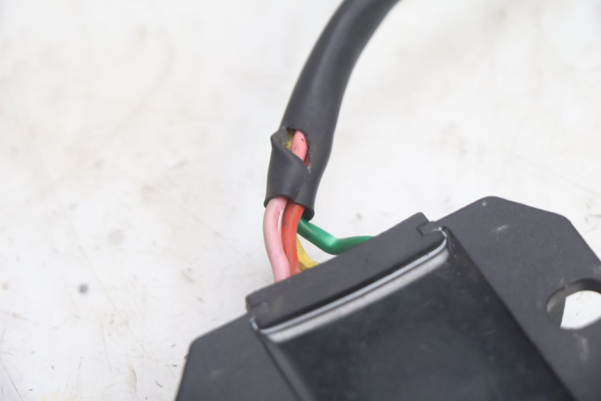 photo de REGULADOR DE CARGA SYM FIDDLE 3 III 50 (2014 - 2020) - Ampliação técnica