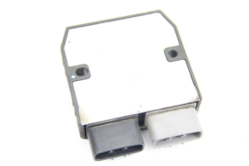 photo de REGULADOR DE CARGA YAMAHA FJR ABS 1300 (2006 - 2012) - Pontos de fixação