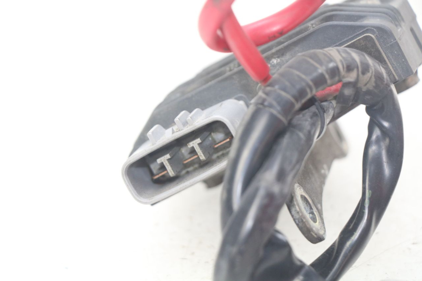 photo de REGULADOR DE CARGA YAMAHA FJR ABS 1300 (2006 - 2012) - Zoom do estado de desgaste