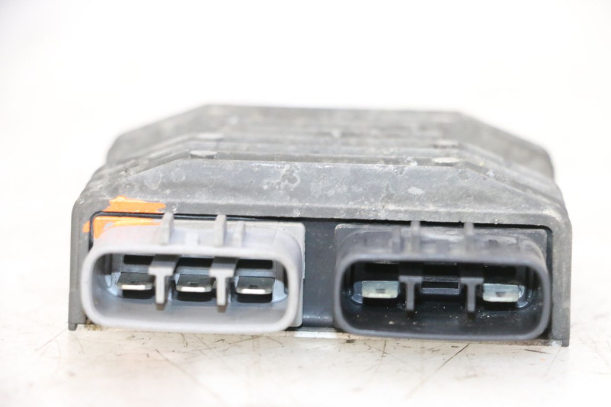 photo de REGULADOR DE CARGA YAMAHA FJR ABS 1300 (2006 - 2012) - Outro ângulo de visão