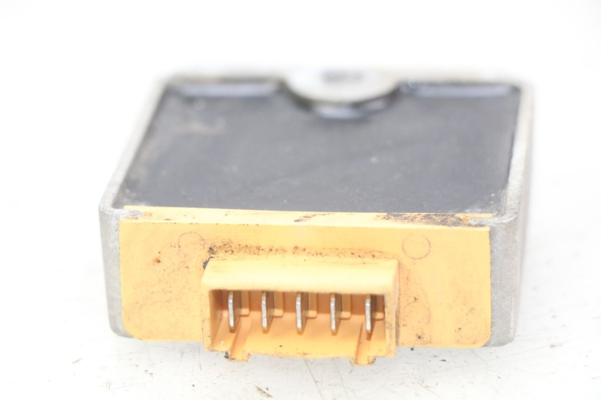 photo de REGULADOR DE CARGA PIAGGIO FLY 100 (2006 - 2010) - Detalhe da peça