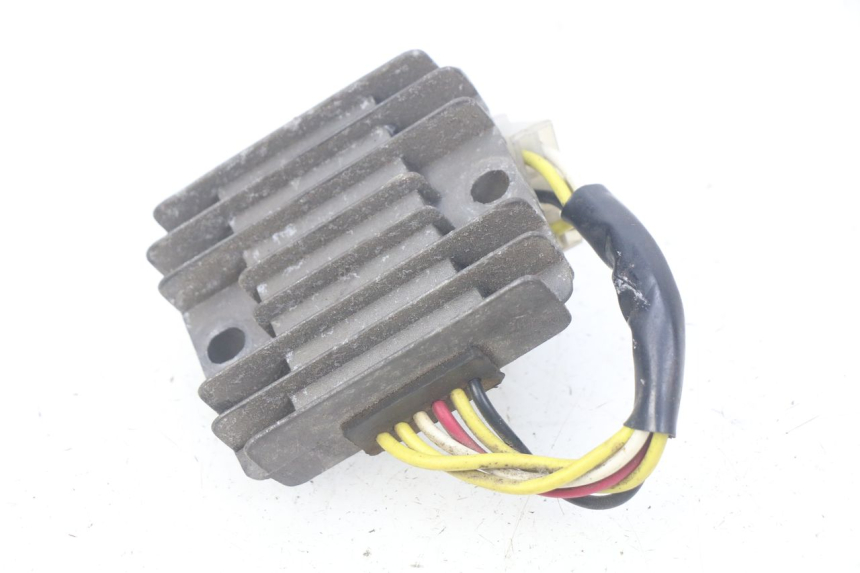 photo de REGULADOR DE CARGA SACHS FY125T FY T 125 (2007 - 2011) - Ampliação técnica