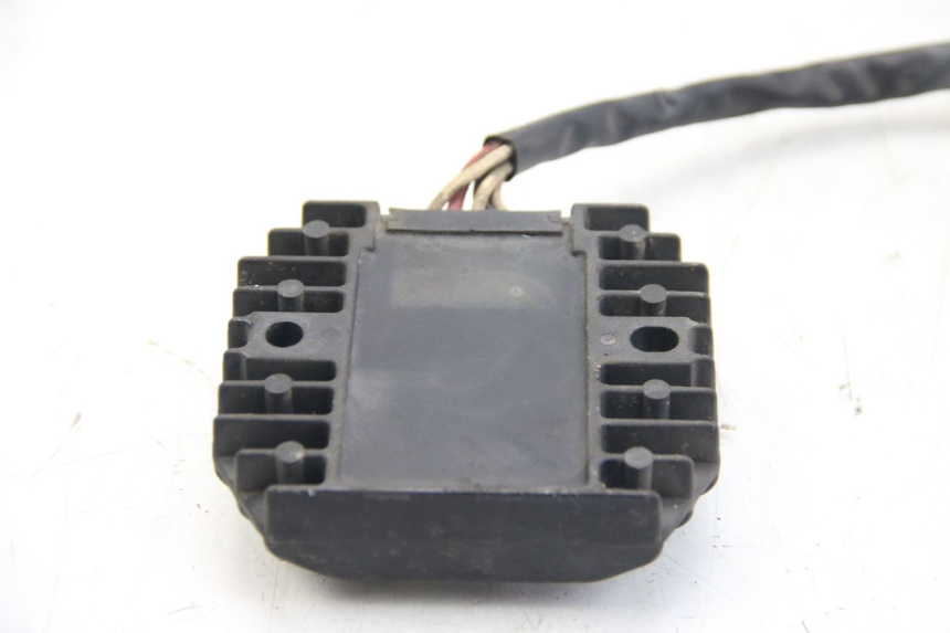 photo de REGULADOR DE CARGA YAMAHA FZS FAZER 600 (2001 - 2003) - Detalhe da peça