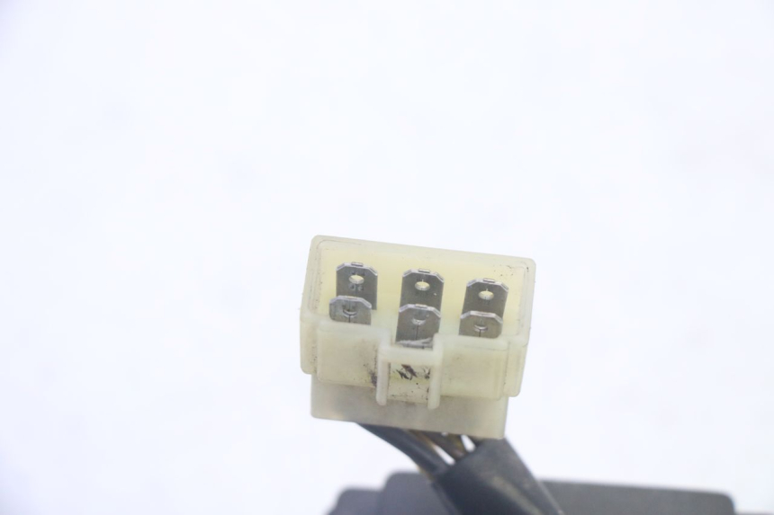 photo de REGULADOR DE CARGA KAWASAKI GPX R WARBIRD 600 (1988 - 1993) - Ampliação técnica